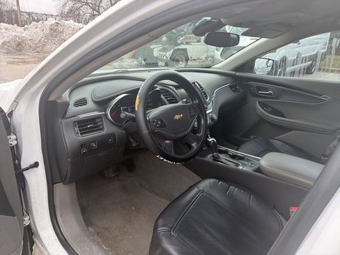 Used 2017 Chevrolet Impala LT image 5