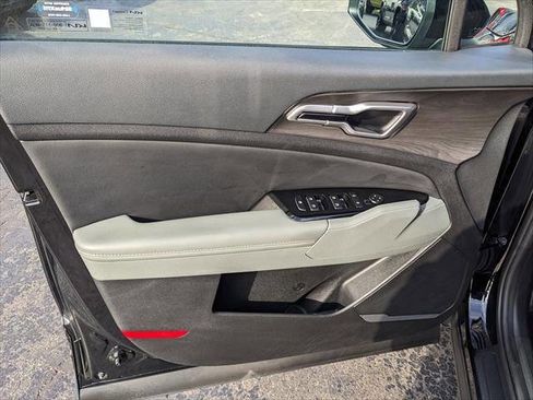 Used 2023 Kia Sportage X-Line w/ X-Line Premium Package image 11