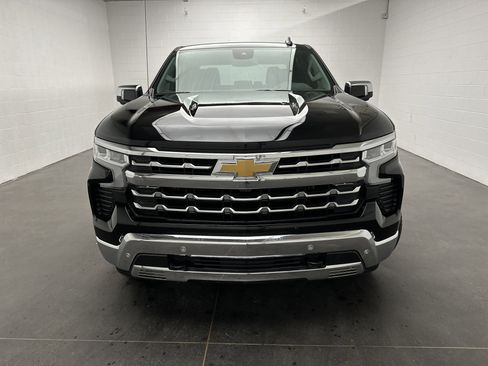 Used 2023 Chevrolet Silverado 1500 LTZ image 4