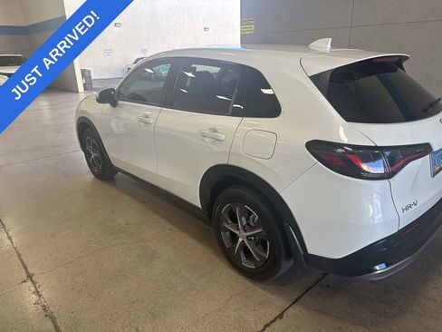 Certified 2023 Honda HR-V EX-L image 4