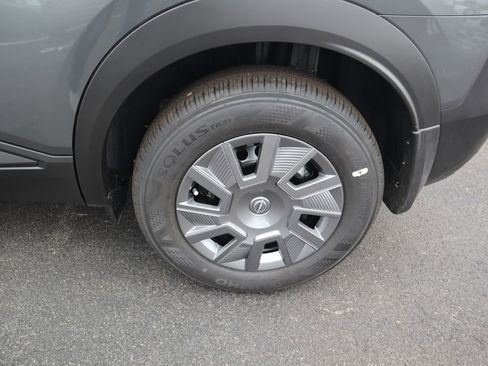 New 2026 Nissan Kicks S image 9