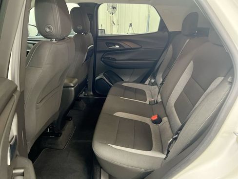 Used 2023 Chevrolet TrailBlazer LT FWD image 22