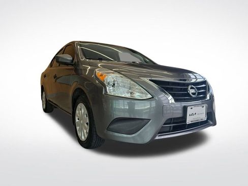 Used 2016 Nissan Versa S Plus image 7