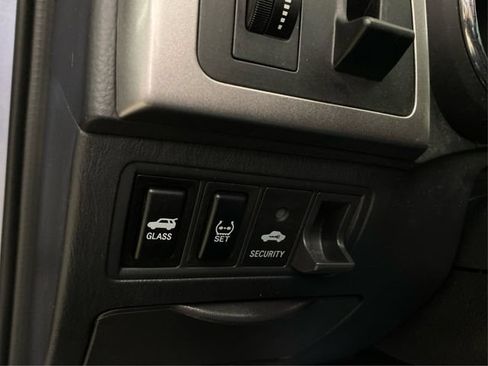 Used 2006 Toyota Matrix AWD image 23
