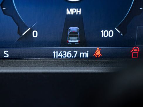 Used 2025 Ford F450 Platinum w/ FX4 Off-Road Package image 17