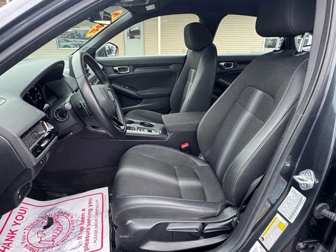 Used 2023 Honda Civic Sport image 9