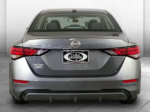 Used 2025 Nissan Sentra SV w/ All-Weather Package FWD image 3
