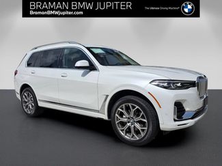 Certified 2022 BMW X7 xDrive40i w/ Premium Package AWD/4WD video 1