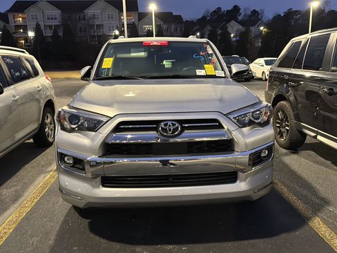 Used 2022 Toyota 4Runner Limited image 3