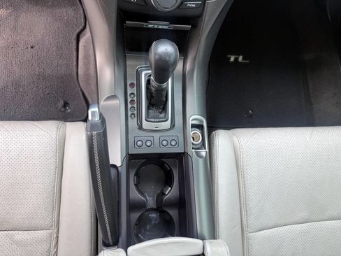 Used 2012 Acura TL SH-AWD image 19