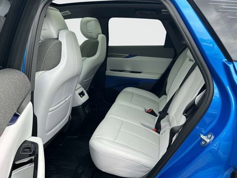 New 2026 Cadillac Optiq Luxury 1 image 11