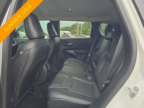 Certified 2022 Jeep Cherokee Latitude Lux FWD image 13