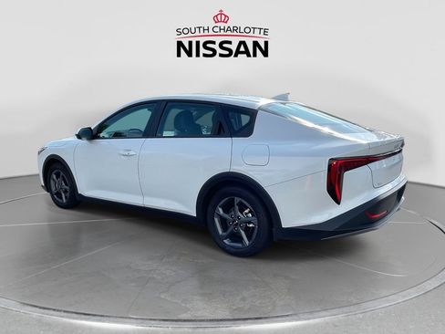 Used 2025 Kia K4 FWD image 4