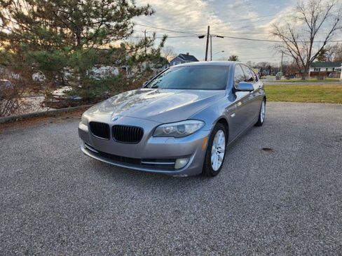 Used 2011 BMW 528i Sedan image 10