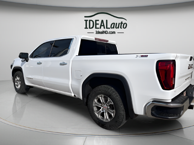 Used 2021 GMC Sierra 1500 SLT w/ SLT Convenience Package AWD/4WD image 4