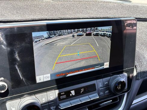 Used 2025 Toyota Grand Highlander AWD image 27