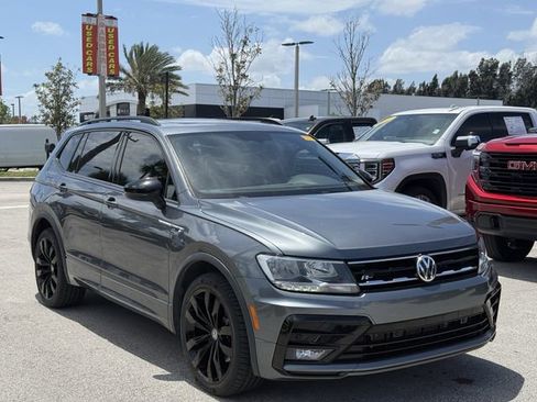 Used 2021 Volkswagen Tiguan SE R-Line image 4