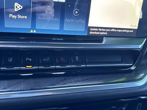 Used 2024 Chevrolet Silverado 2500 LTZ w/ LTZ Convenience Package image 44