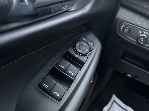 New 2025 Chevrolet TrailBlazer RS w/ Convenience Package image 36