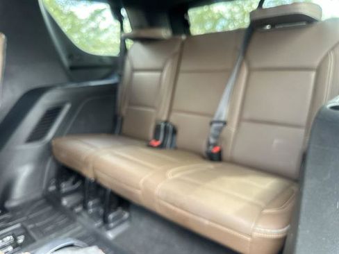 Used 2022 Chevrolet Tahoe High Country AWD/4WD image 45