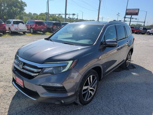 Used 2016 Honda Pilot Touring image 7