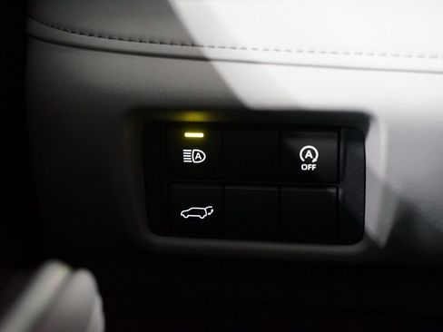 New 2026 Toyota Highlander XLE AWD/4WD image 25