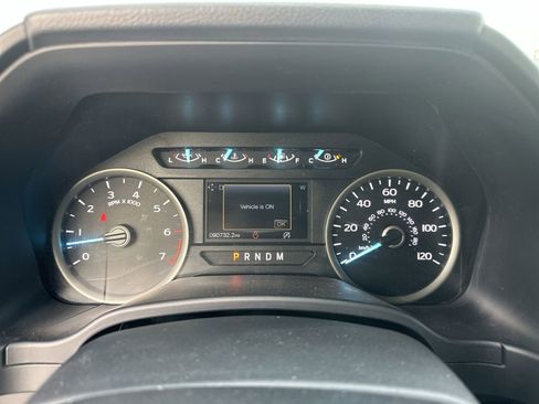 Used 2019 Ford F150 XLT w/ Equipment Group 302A Luxury AWD/4WD image 12