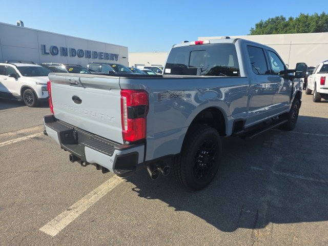 New 2026 Ford F350 Lariat w/ Black Appearance Package AWD/4WD image 3