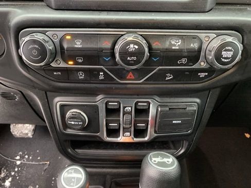 Certified 2020 Jeep Wrangler Unlimited Sport S image 23