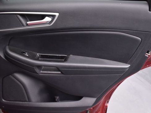 Used 2019 Ford Edge SEL w/ Equipment Group 201A image 29