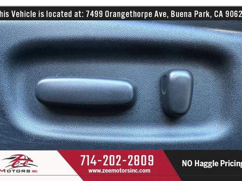 Used 2013 Toyota Highlander Limited image 37