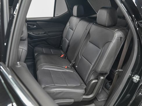 Used 2023 Chevrolet Traverse LT w/ LT Premium Package image 25
