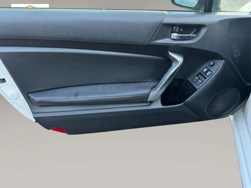 Used 2013 Scion FR-S RWD image 10