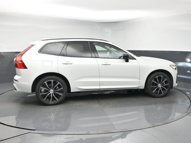 Used 2024 Volvo XC60 B5 Plus w/ Protection Package Premier AWD/4WD image 9