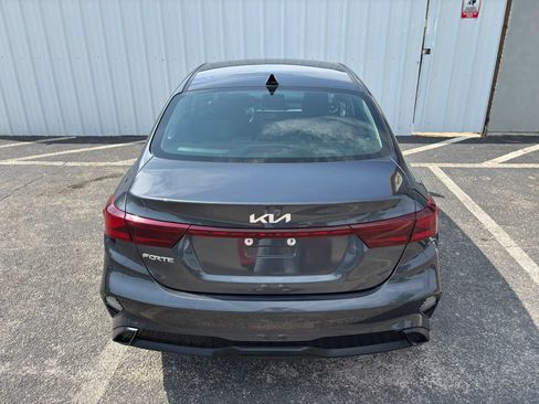 Used 2024 Kia Forte LXS FWD image 5