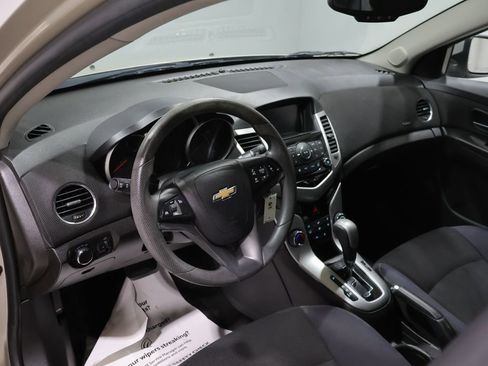 Used 2016 Chevrolet Cruze Eco image 15