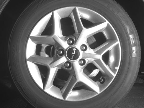 Used 2025 Kia Soul LX w/ LX Technology Package image 12