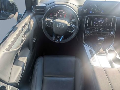 Used 2024 Lexus LX 600 F Sport AWD/4WD image 17