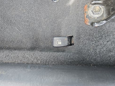 Used 2007 Toyota Matrix FWD image 29