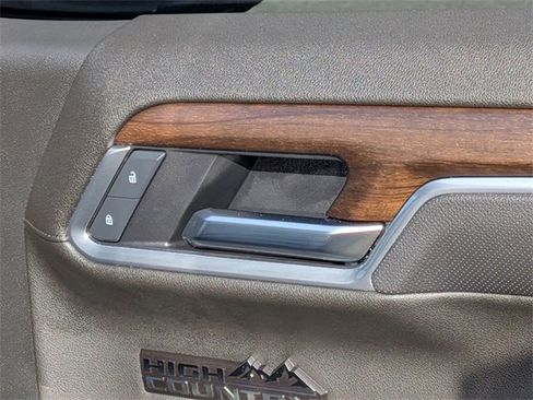 Used 2025 Chevrolet Silverado 1500 High Country w/ High Country Premium Package image 37