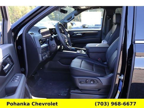 New 2026 Chevrolet Suburban High Country image 24