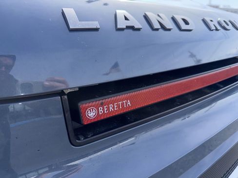 Used 2023 Land Rover Defender 90 S image 10