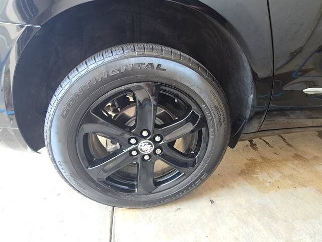 Used 2023 Buick Enclave Essence w/ Sport Touring Edition FWD image 26