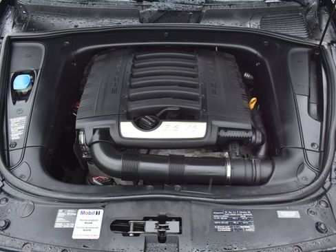 Used 2010 Porsche Cayenne AWD/4WD image 52