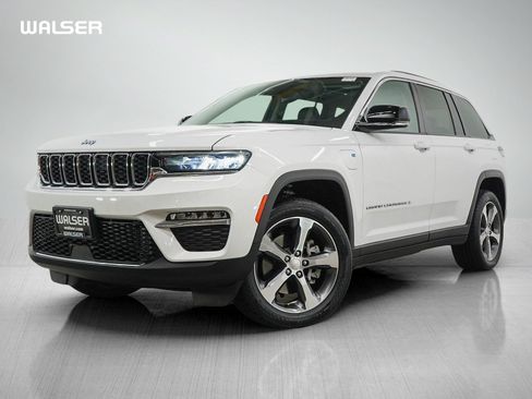 Used 2023 Jeep Grand Cherokee 4WD 4xe image 1