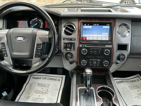 Used 2017 Ford Expedition EL Platinum AWD/4WD image 18