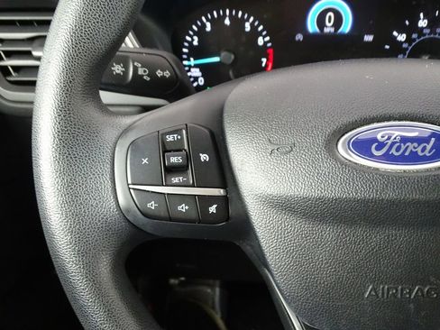 Used 2020 Ford Escape SE image 24