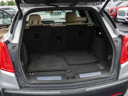 Used 2018 Cadillac XT5 Premium Luxury FWD image 33