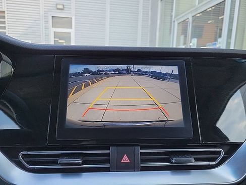 Used 2020 Kia Niro LXS FWD image 22