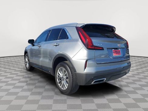 Used 2024 Cadillac XT4 Premium Luxury image 4